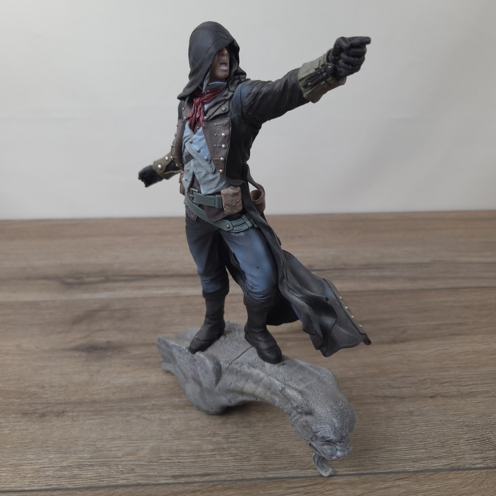 Assassin's Creed Unity Arno Dorian Statue 16" Collector's Edition Figure Ubisoft